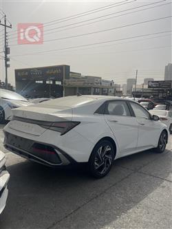 هیوندای ئەلەنترا
